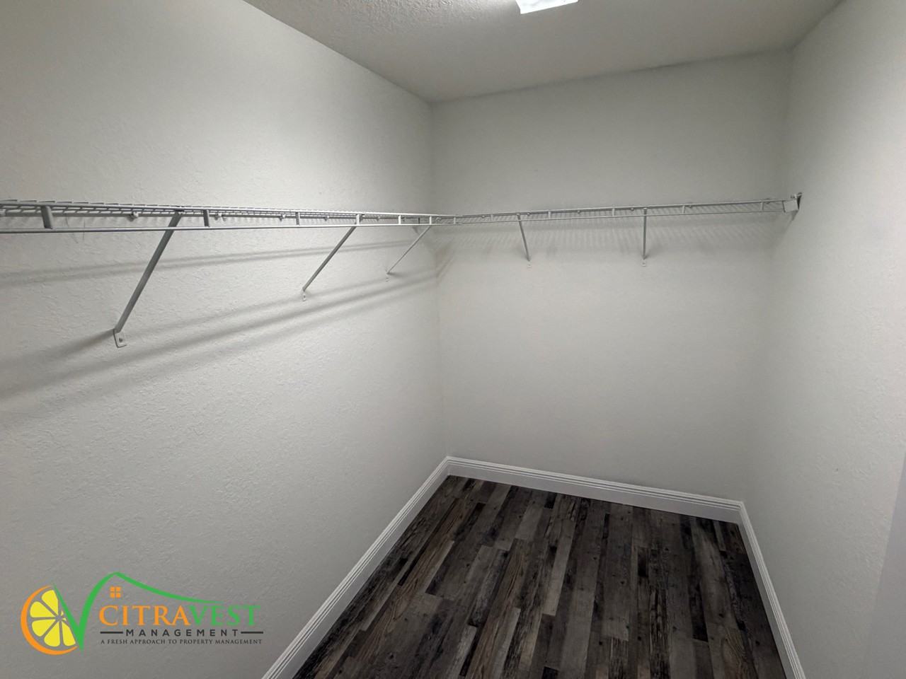 9995 N Sandree Dr - Photo 6 of 13