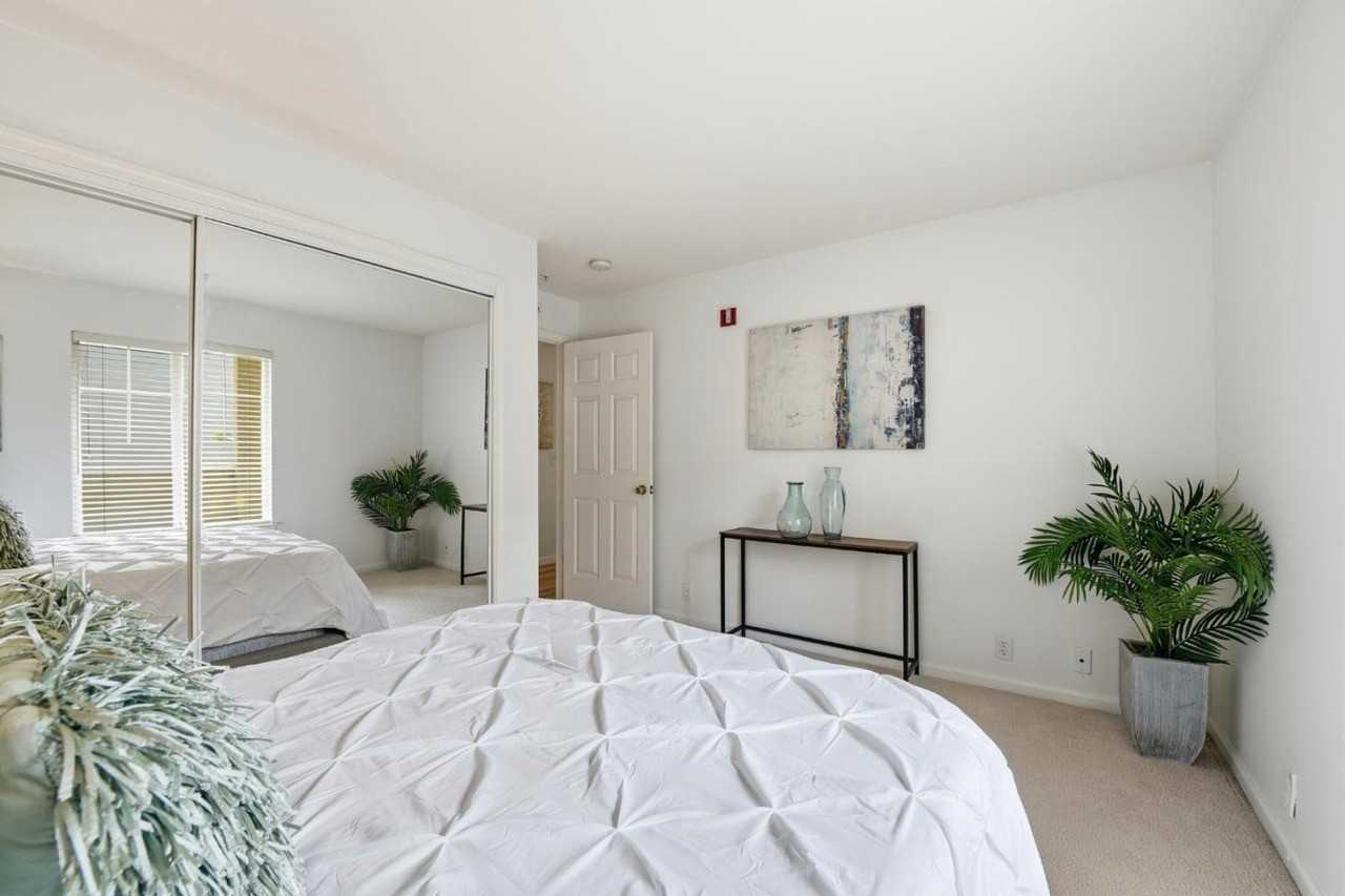 134 Carroll St #2002 - Photo 4 of 29