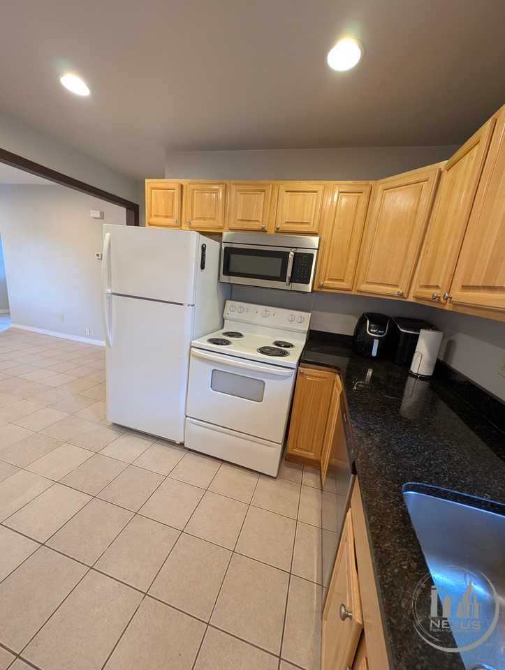 3 Barton St #3 - Photo 7 of 24