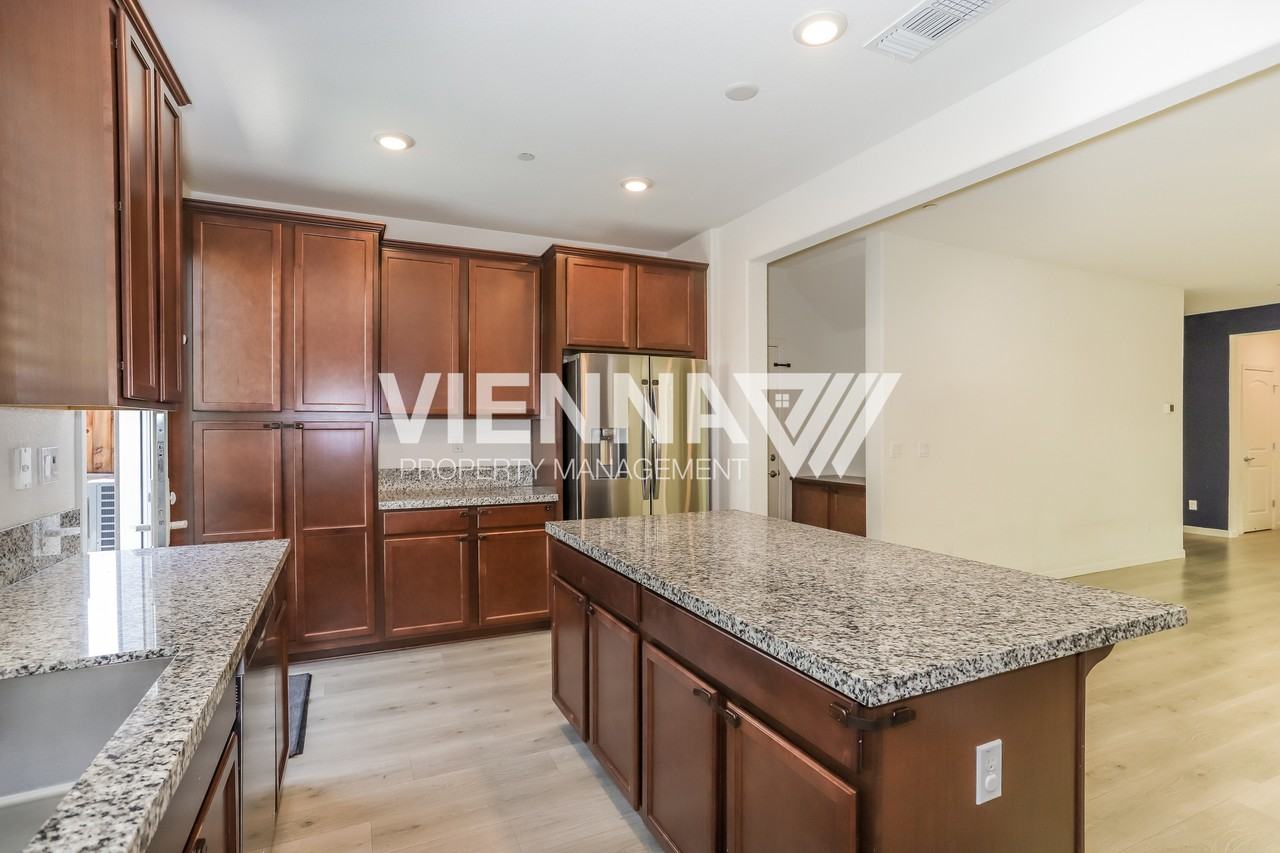 2442 Buzz Aldrin Way - Photo 6 of 20