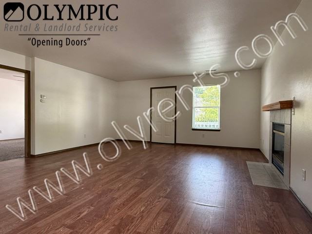 4925 41st Ln Se - Photo 4 of 18