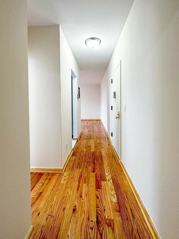 16620 90th Ave - Photo 4 of 8