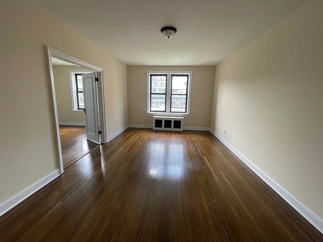 1825 Summerfield St - Photo 5 of 15