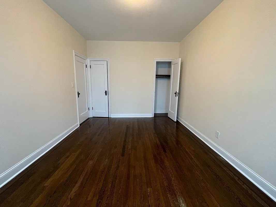 1825 Summerfield St - Photo 7 of 15