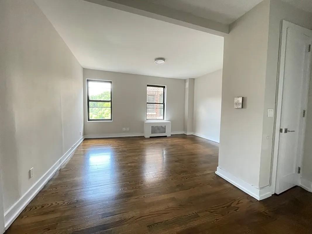 1552 President St - Photo 6 of 11