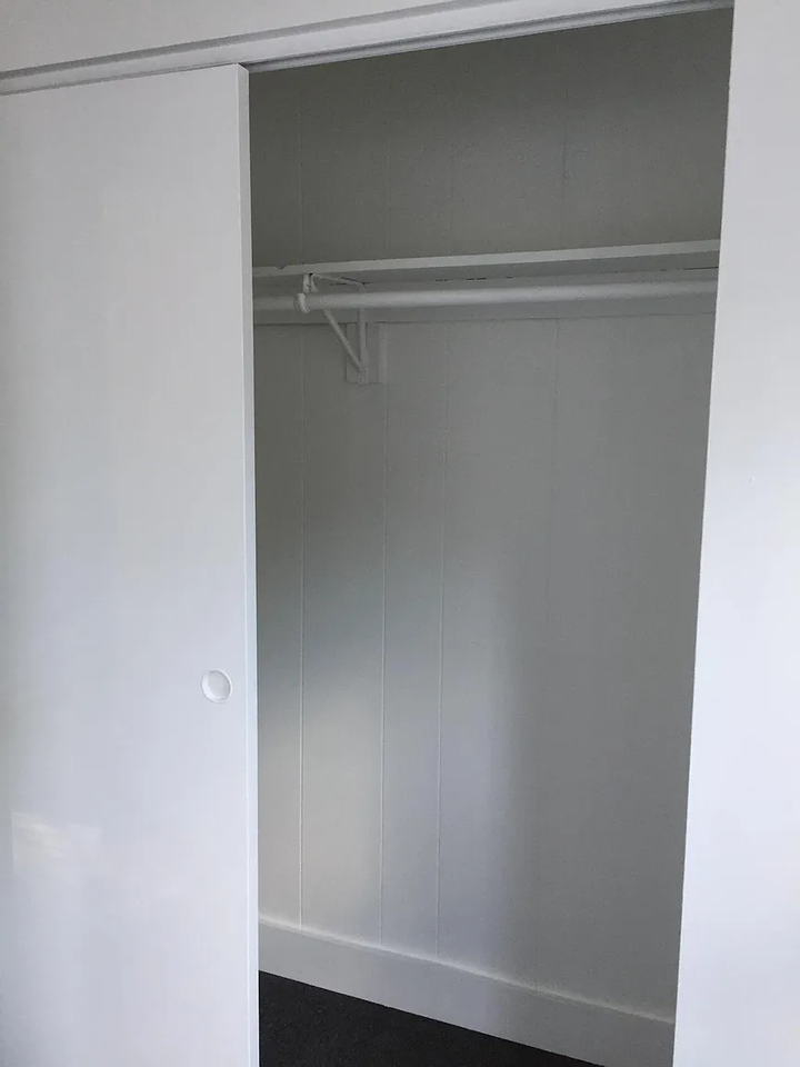 206 W Broadway - Photo 3 of 12