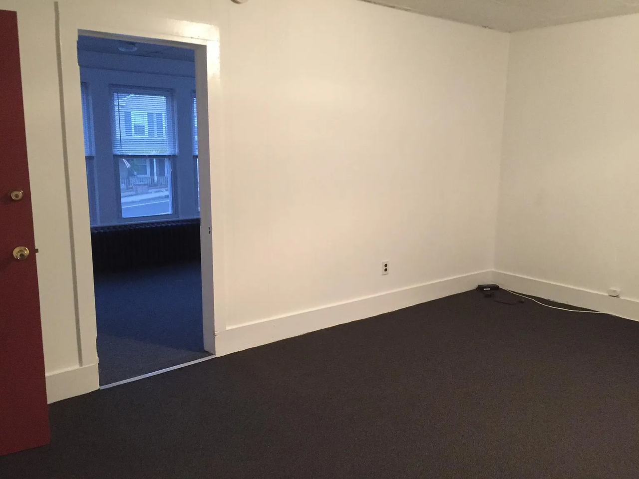 206 W Broadway - Photo 5 of 12