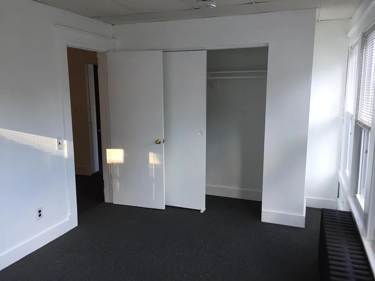 206 W Broadway - Photo 6 of 12