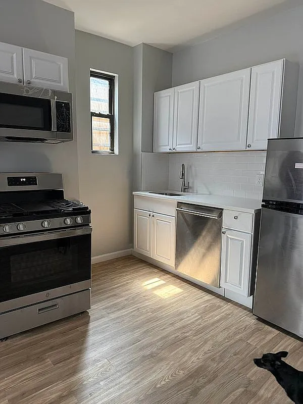155 E 2nd St #4D - Photo 6 of 14