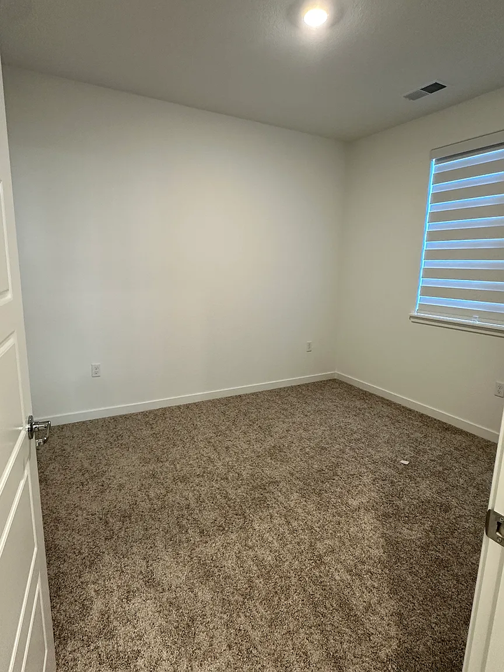 4124 Clipper Yacht Ave - Photo 2 of 9