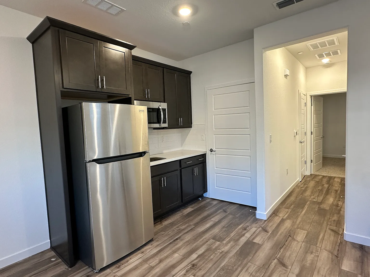 4124 Clipper Yacht Ave - Photo 6 of 9
