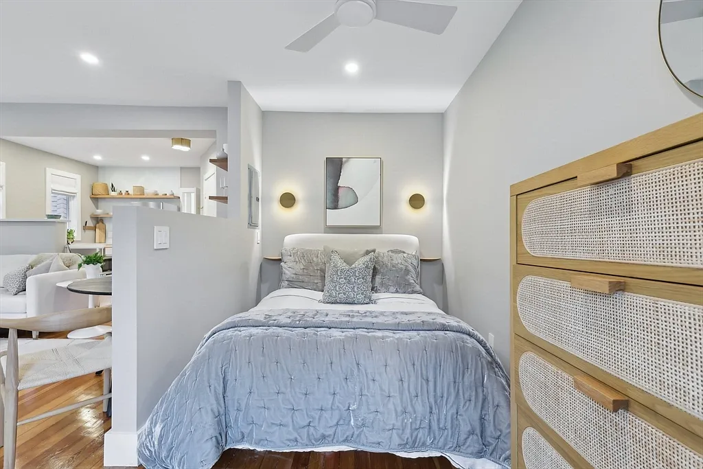 67 Walker St #3 - Photo 5 of 16