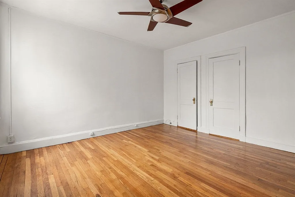 41 Linnaean St #45 - Photo 6 of 14