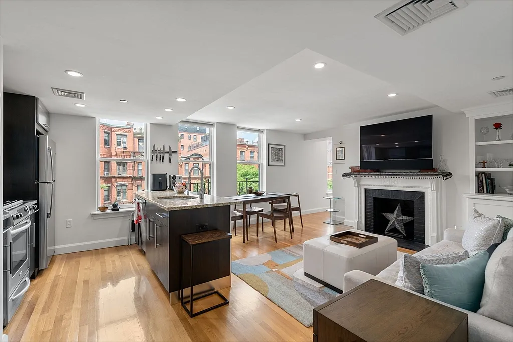 294 Newbury St #3D - Photo 6 of 8