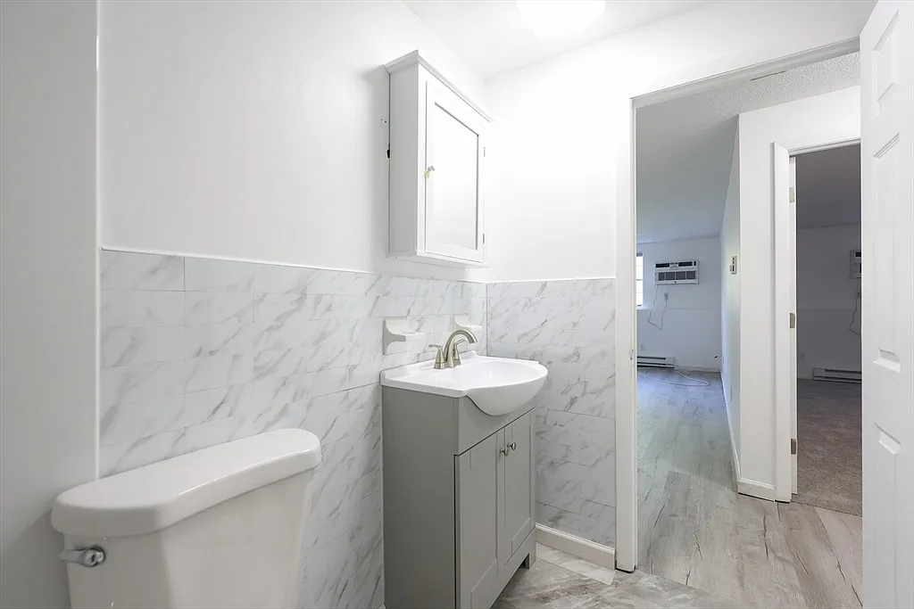 89 Pleasant St #D3 - Photo 3 of 16