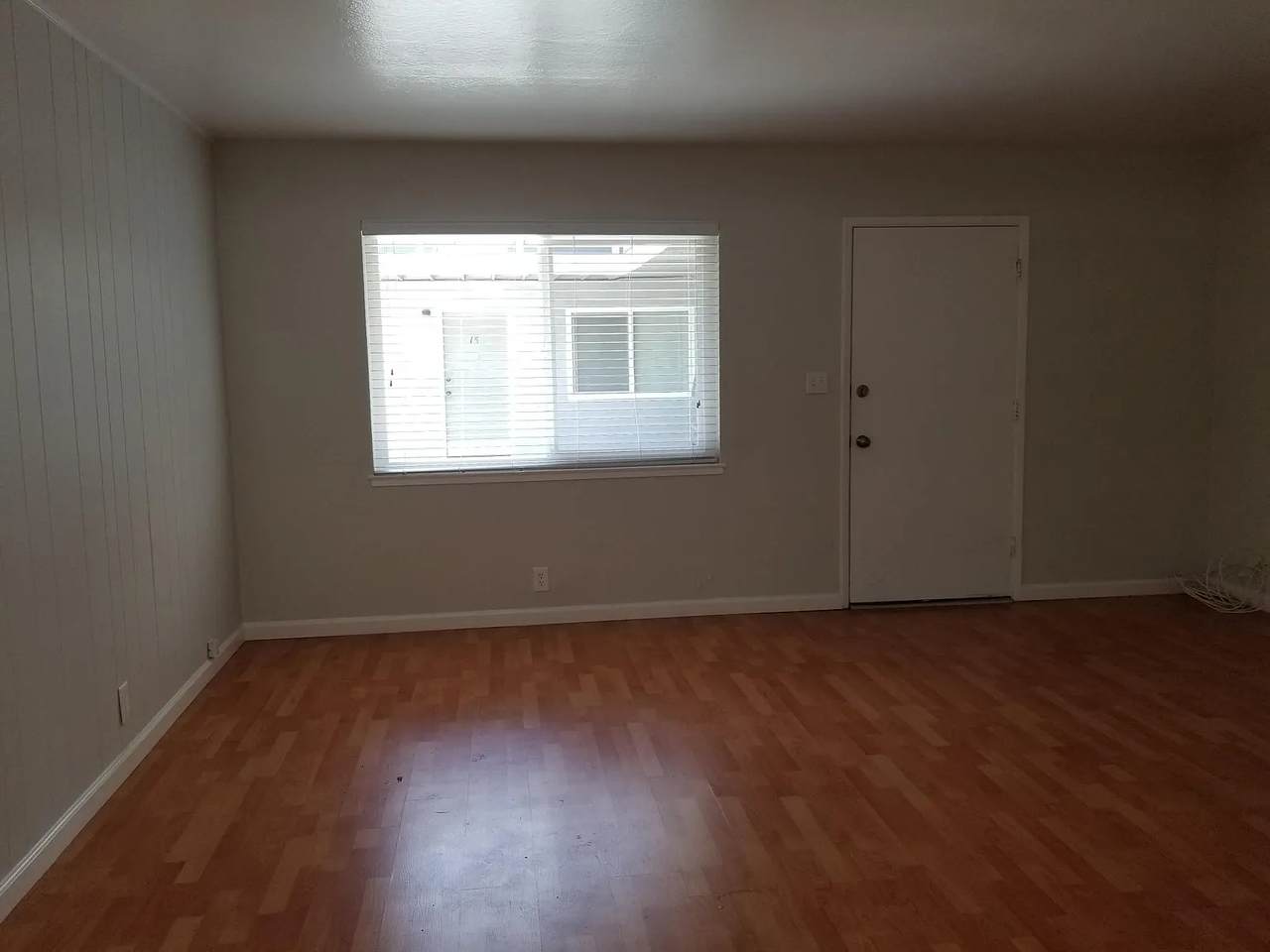 330 Ventura Ave - Photo 4 of 13