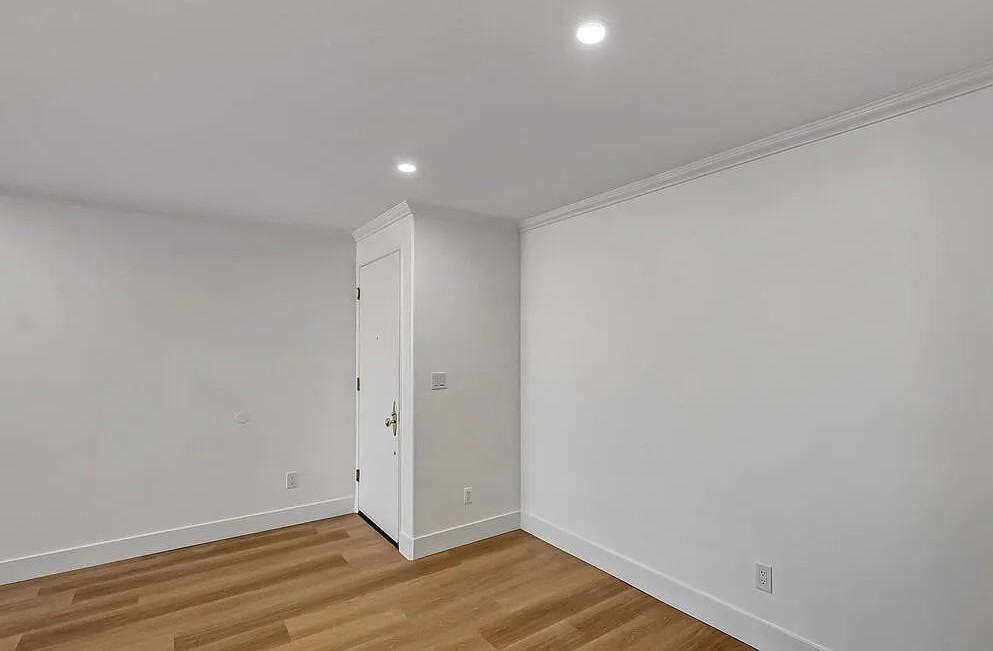723 Palisades Beach Rd #102 - Photo 5 of 17