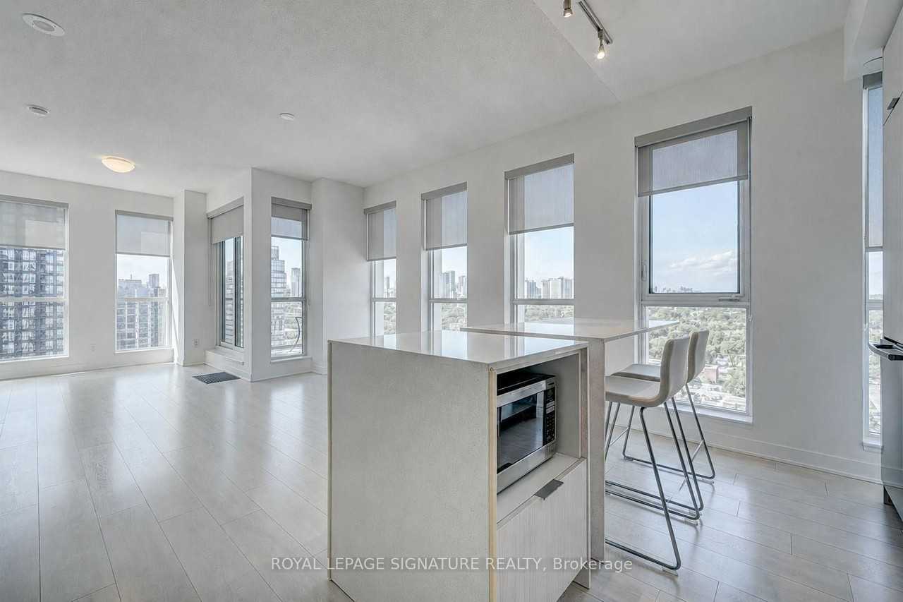 170 Sumach Street #1909 - Photo 4 of 27