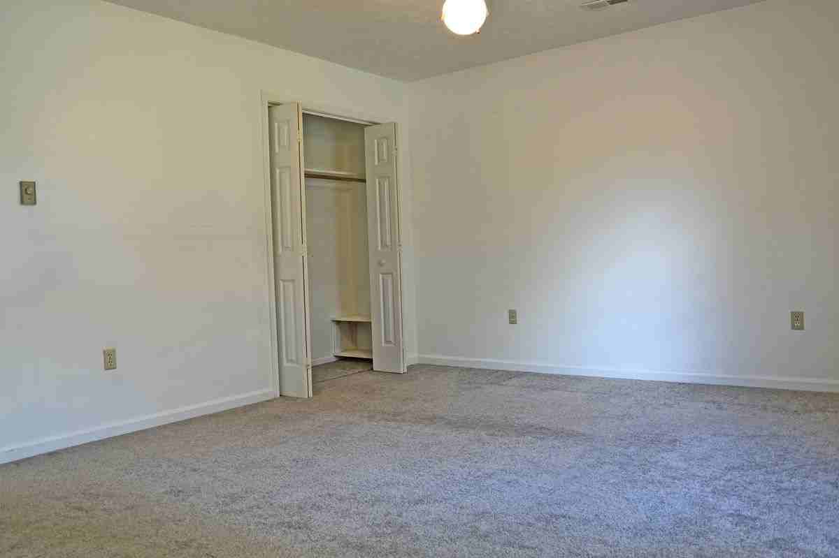 218 Bluebird Dr - Photo 6 of 12