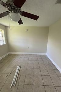 2820 Williamsburg Dr - Photo 4 of 5