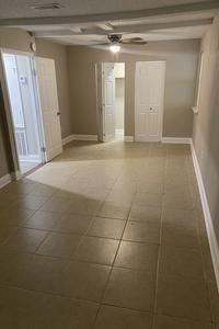 218 Homewood Pl - Photo 6 of 9