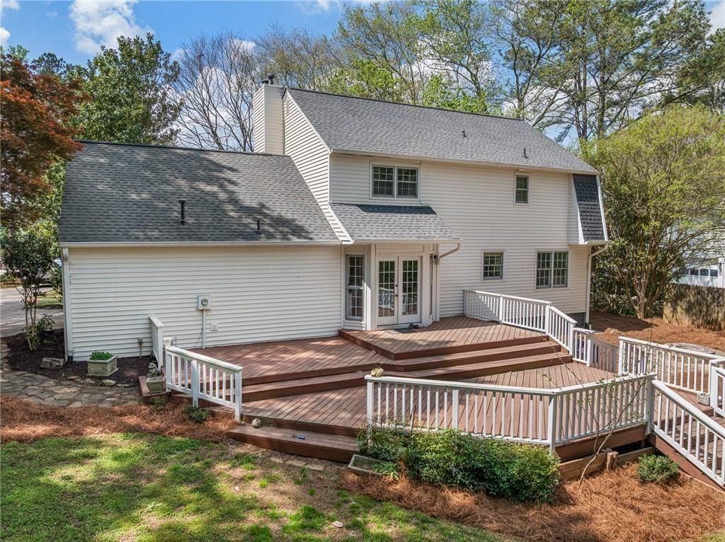632 Holt Rd Ne - Photo 7 of 44