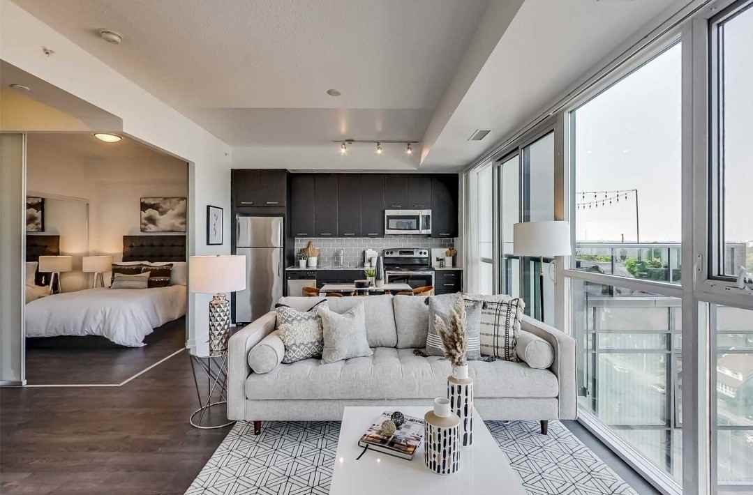 2055 Danforth Ave - Photo 3 of 12