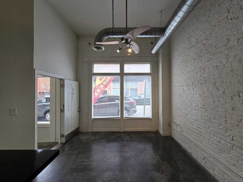 302 Goshen St #100 - Photo 4 of 12