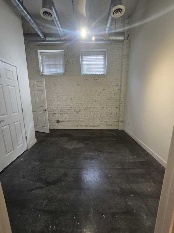 302 Goshen St #100 - Photo 7 of 12