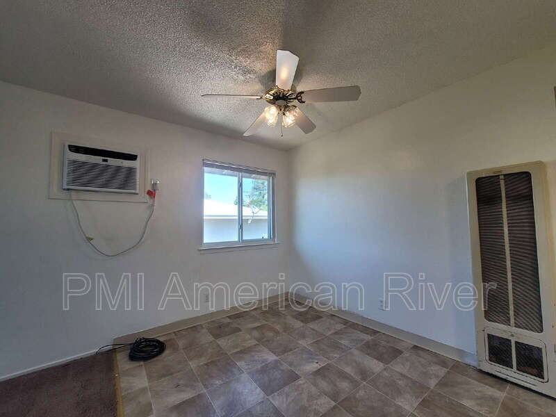 6124 Terrell Dr #3 - Photo 3 of 13