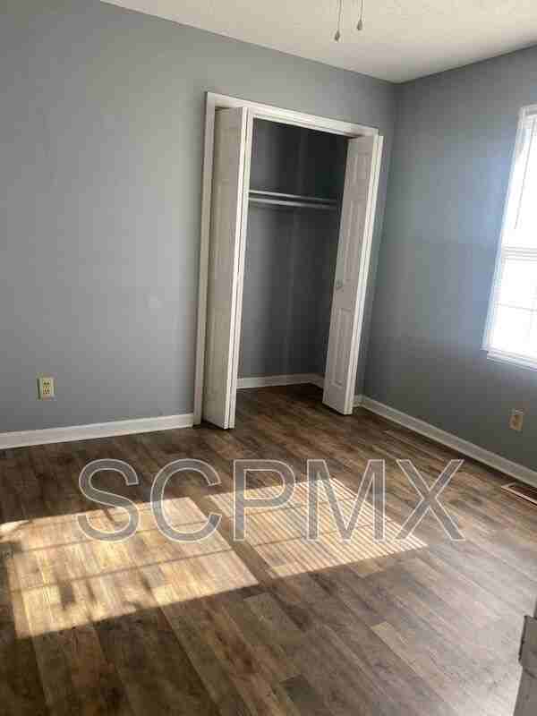 508 Pryor St - Photo 3 of 4