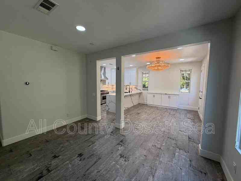 2547 Cornerstone Ln - Photo 4 of 42