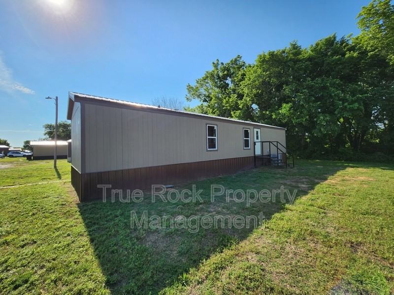 16159 County Road 3594 - Photo 2 of 11