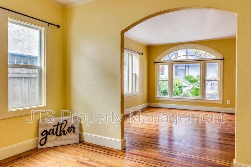 1803 Burnett Way #1803 - Photo 3 of 18