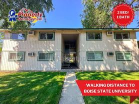 739 W Belmont St - Photo 1 of 1