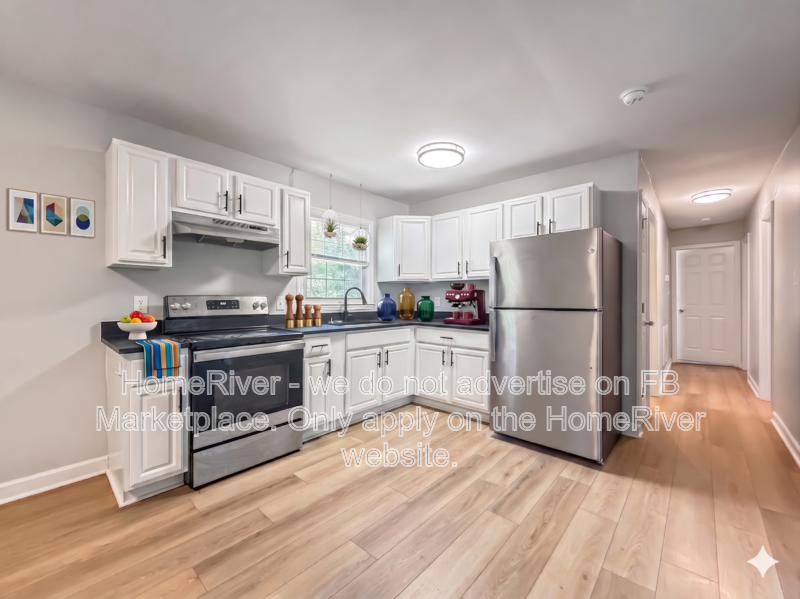 2408 Hart St - Photo 4 of 27