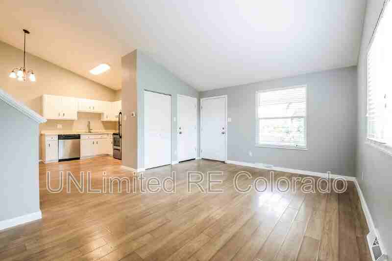 9132 Osceola St - Photo 3 of 17