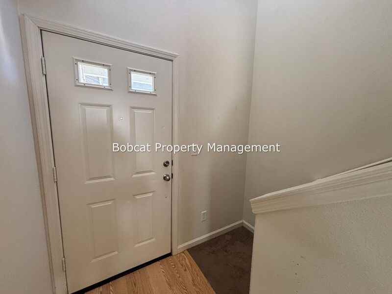 217 Meadowood Ct #A - Photo 2 of 37