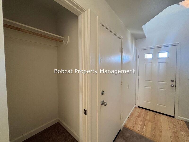 217 Meadowood Ct #A - Photo 6 of 37