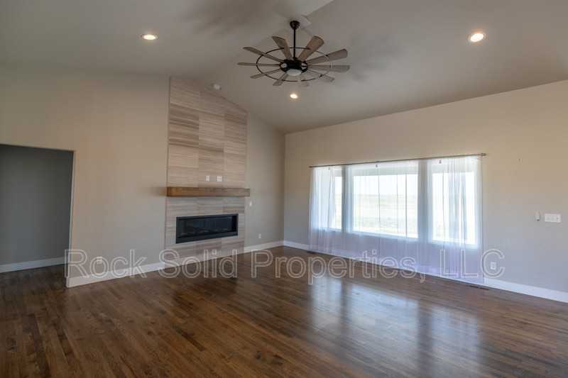 2776 Outrider Ct - Photo 5 of 50