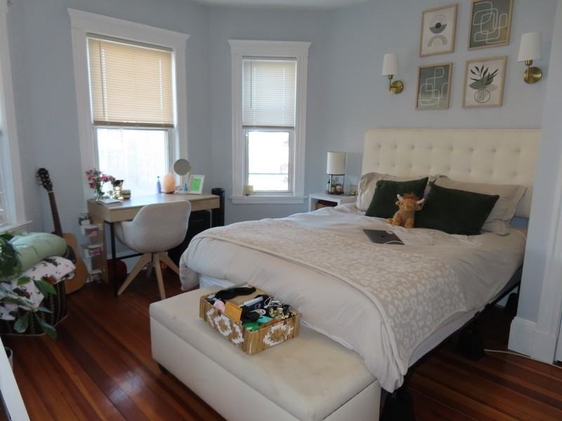 247 Boston St - Photo 7 of 15