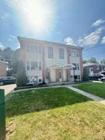 featured image of 8 Inverness Dr