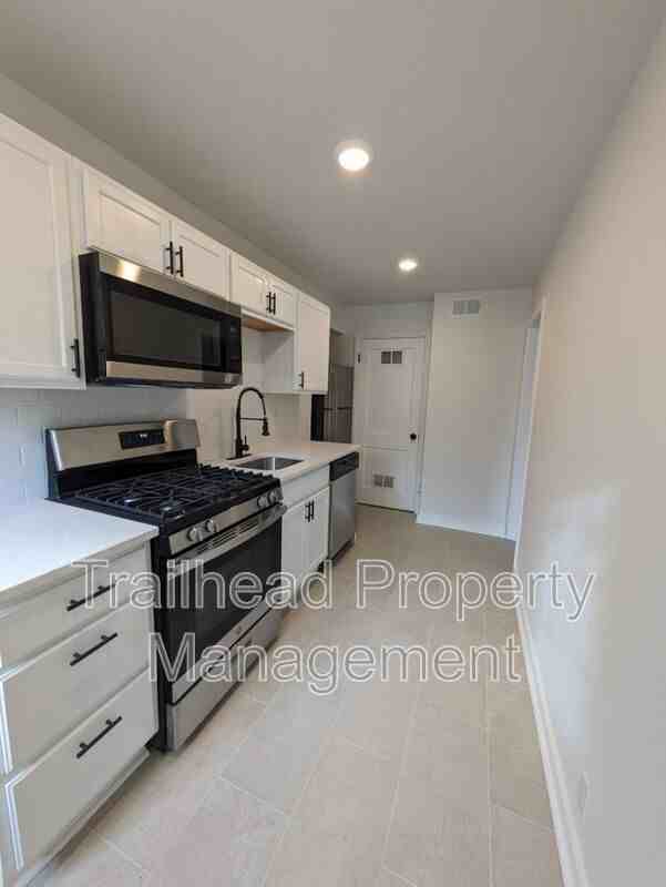 6409 Brookside Rd #2N - Photo 5 of 11
