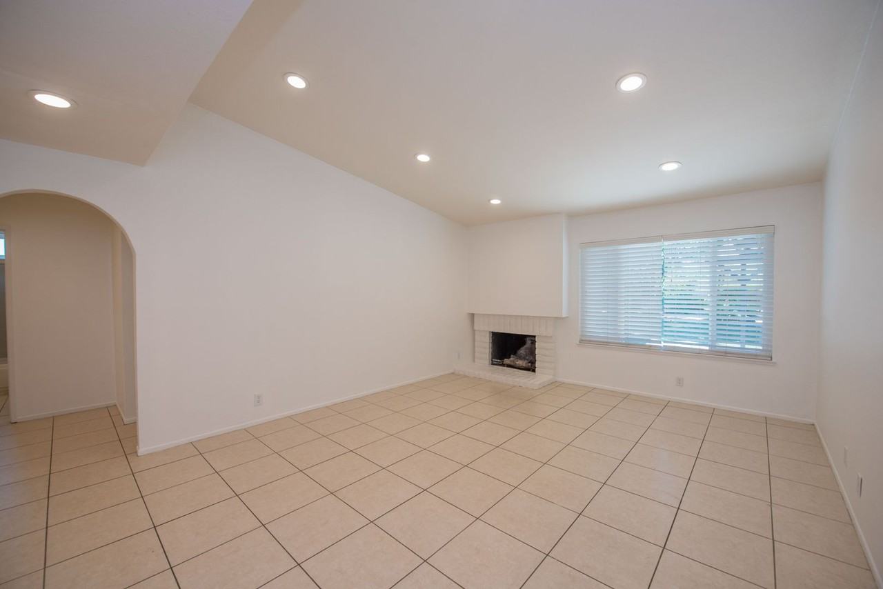 4395 Avenida De Las Flores - Photo 3 of 40