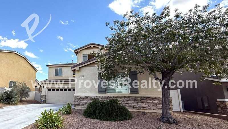 15847 Barrel Cactus Ln - Photo 2 of 26