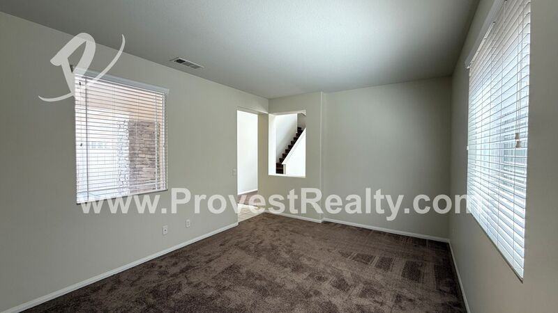15847 Barrel Cactus Ln - Photo 4 of 26