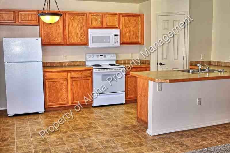 1039 W Pine Ave #2 - Photo 5 of 17