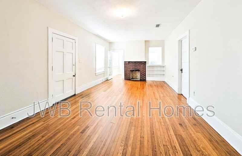 1060 Cherry St - Photo 6 of 14