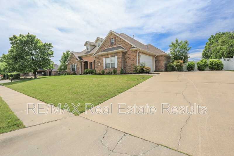5602 S Bent Tree Dr - Photo 3 of 41