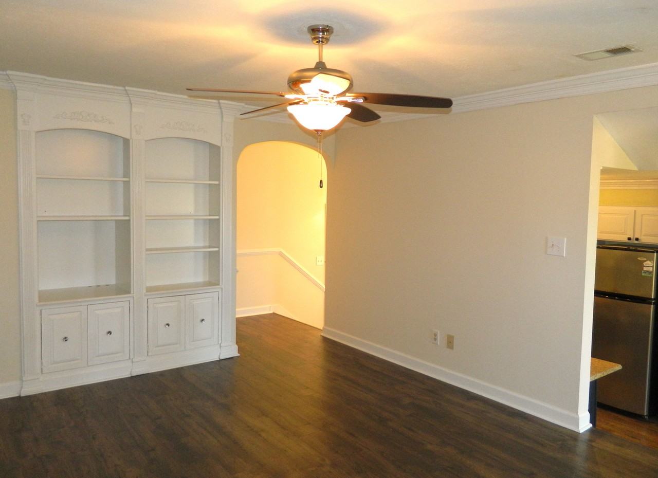 230 Ronstadt Dr - Photo 7 of 25